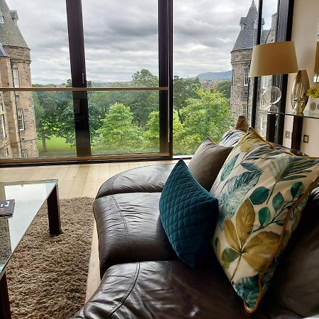 Quartermile Luxury Landing Apartment Edinburgh Bagian luar foto
