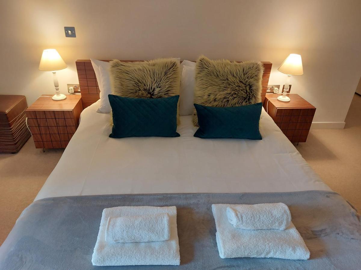 Quartermile Luxury Landing Apartment Edinburgh Bagian luar foto